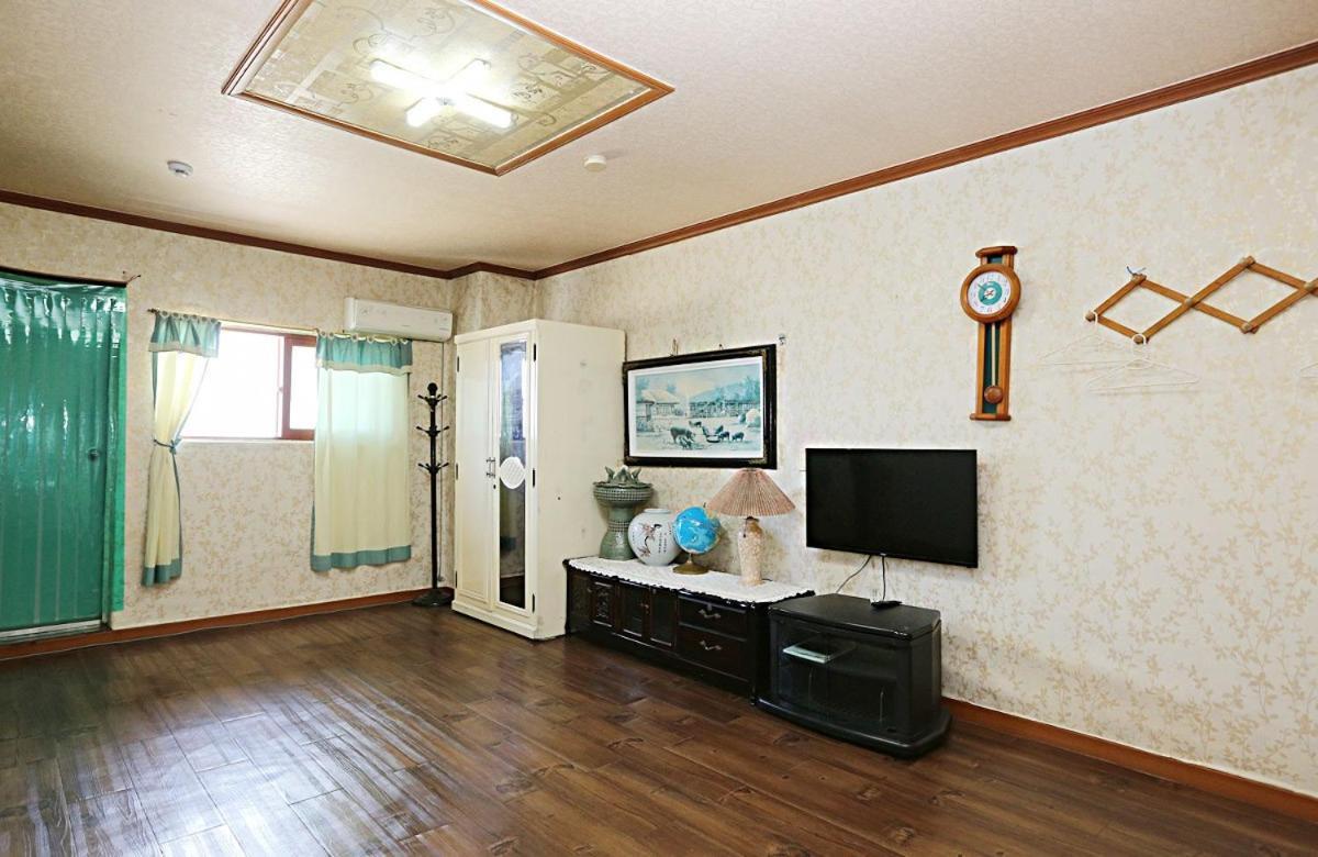 Taean Gaetyeowool Pension Номер фото