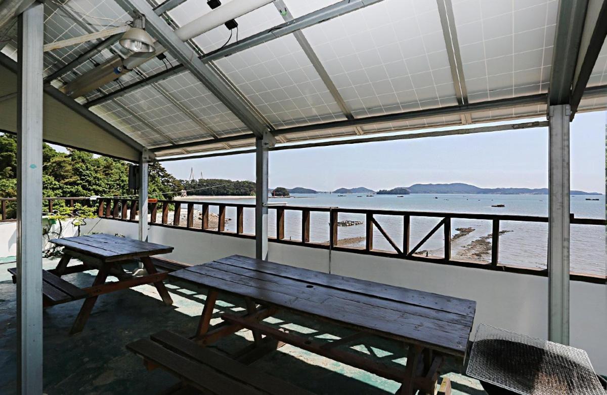 Taean Gaetyeowool Pension Экстерьер фото